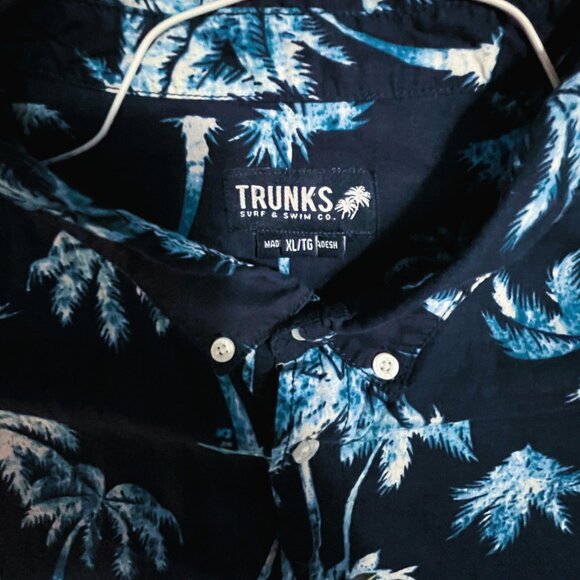 Men's Trunks Surf and Swim Co. Hawaiian Short Sleeve Shirt - Size XL - Picture 4 of 5